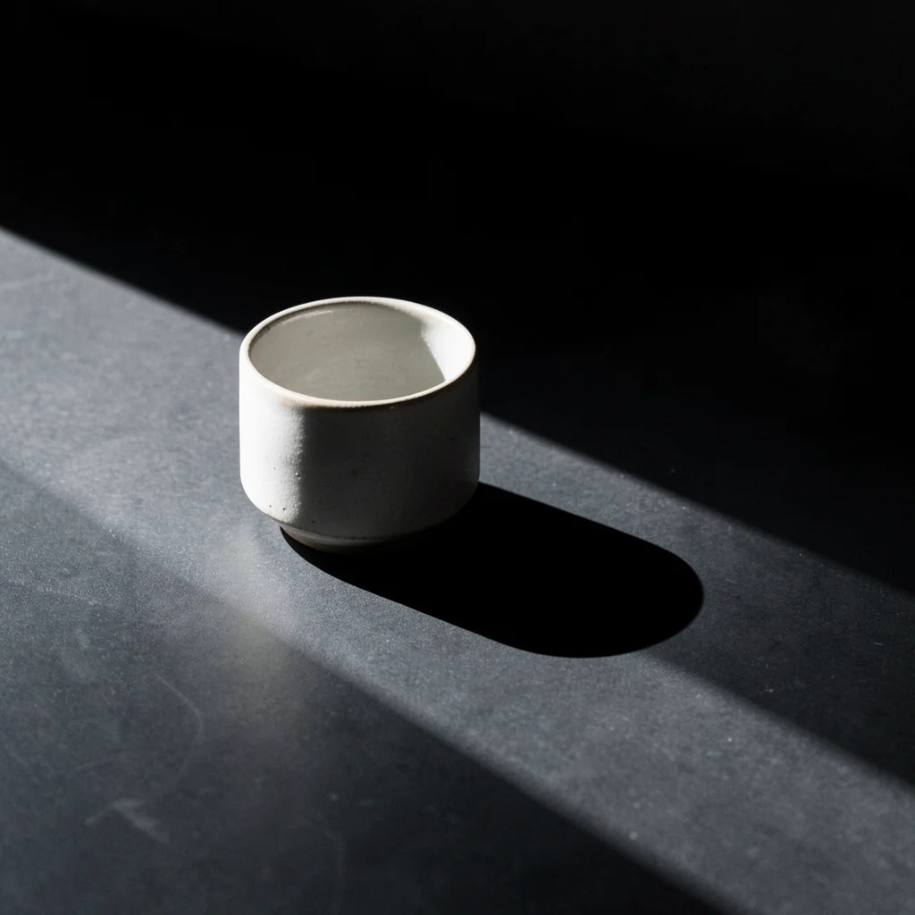 Shadow Pour — Flux AI prompt